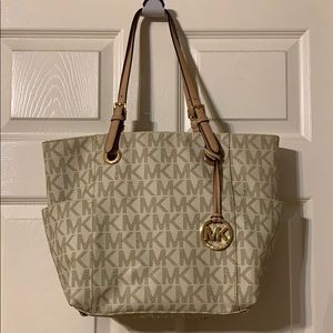 Michael Kors Tote